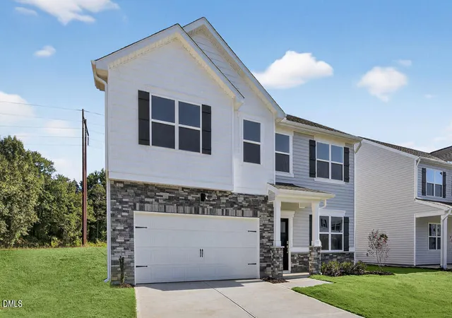 Photo 2 of Single family home for sale at 190 Reagan Crst Dr, Clayton, NC 27520 | MLS# 10167496 | Listing updated on 2026-09-14