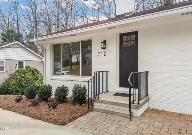 1st image of 712 Beaver Dam Rd, Raleigh, NC 27607 | MLS# 10167543