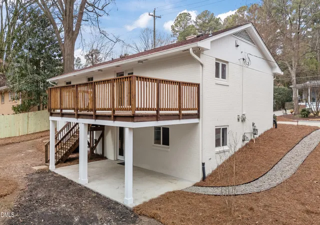 Photo 3 of Sale Pending at 712 Beaver Dam Rd, Raleigh, NC 27607 | MLS# 10167543 | Listing updated on 2026-08-23