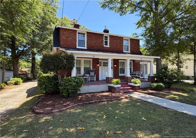 Photo 3 of Single family home for sale at 416 N Main St, Raeford, NC 28376 | MLS# 761039 | Listing updated on 2026-07-18