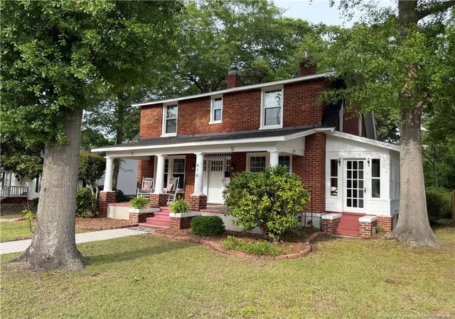 Photo 4 of Single family home for sale at 416 N Main St, Raeford, NC 28376 | MLS# 761039 | Listing updated on 2026-07-18