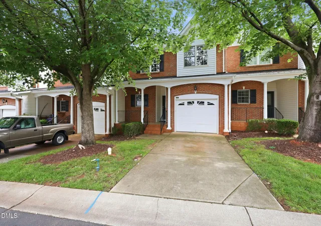 Photo 1 of Sale Pending at 4542 Mistiflower Dr, Raleigh, NC 27606 | MLS# 10170696 | Listing updated on 2026-09-09