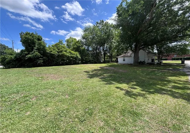 Homes for sale in Lumberton, NC | 162 Coleman St, Lumberton, NC 28358 | MLS# 762686