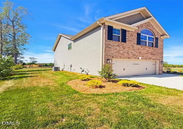 2nd image of 2003 Darrell Dr, Graham, NC 27253 | MLS# 10167708