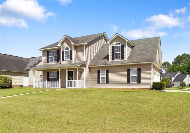 2nd image of 5202 Woodpecker Dr, Hope Mills, NC 28348 | MLS# 762646