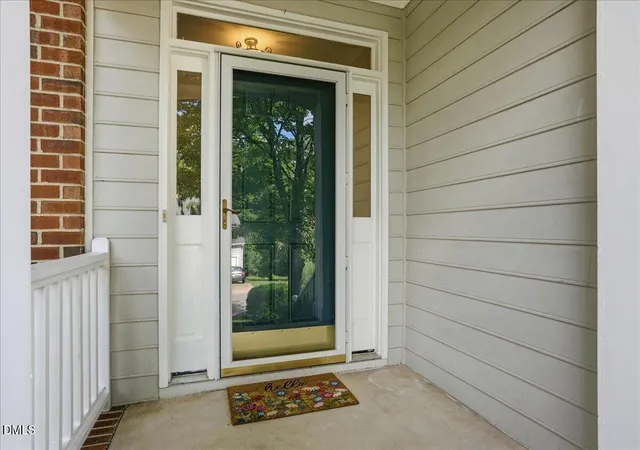 2nd image of 101 Streamview Dr, Cary, NC 27519 | MLS# 10170258