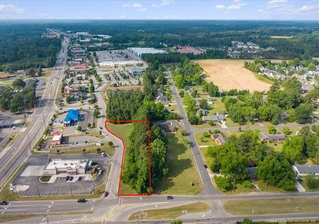 3rd image of 135 Stacy Weaver Dr, Fayetteville, NC 28311 | MLS# 762704