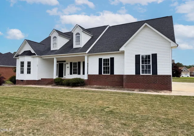 Homes for sale in Dunn, NC | 167 Stonehenge Dr, Dunn, NC 28334 | MLS# 10167789