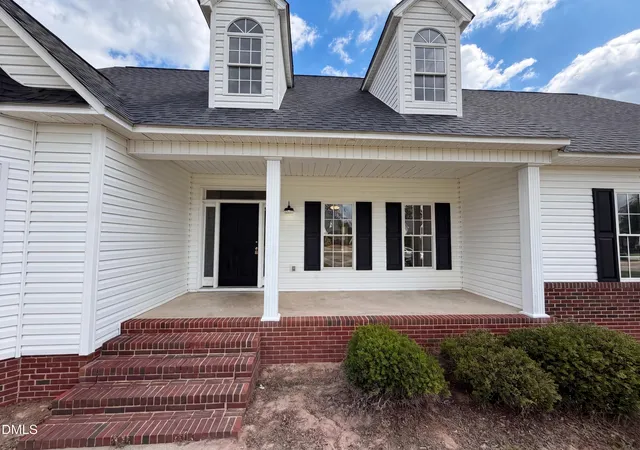 Homes for sale in Dunn, NC | 167 Stonehenge Dr, Dunn, NC 28334 | MLS# 10167789