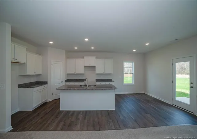 Photo 4 of Single family home for sale at 122 Jones Crk Ln, Lillington, NC 27546 | MLS# 762741 | Listing updated on 2026-09-11