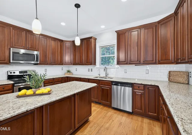 Photo 3 of Sale Pending at 8716 Carradale Ct, Wake Forest, NC 27587 | MLS# 10169178 | Listing updated on 2026-10-08