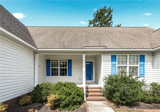 3rd image of 8229 Foxtrail Dr, Fayetteville, NC 28311 | MLS# 762715