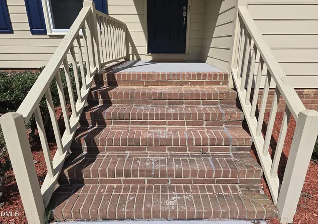 3rd image of 309 Wyatts Pond Ln, Cary, NC 27513 | MLS# 10167871