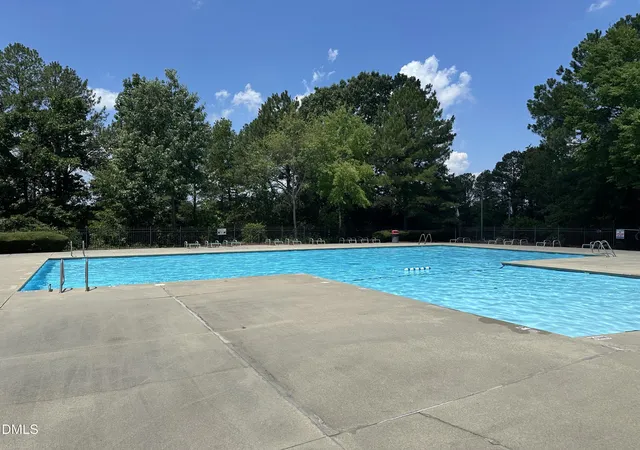 Photo 4 of Sale Pending at 1016 Hadel Pl, Knightdale, NC 27545 | MLS# 10168722 | Listing updated on 2026-09-09