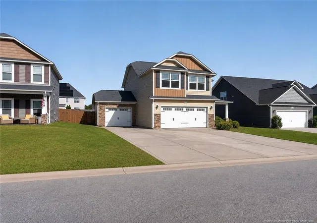 Photo 2 of Sale Pending at 5216 Debut Ave, Hope Mills, NC 28348 | MLS# 762734 | Listing updated on 2026-07-18