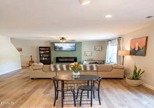 Photo 4 of Single family home for sale at 2920 Maidenhair Dr, Raleigh, NC 27610 | MLS# 10169032 | Listing updated on 2026-07-26