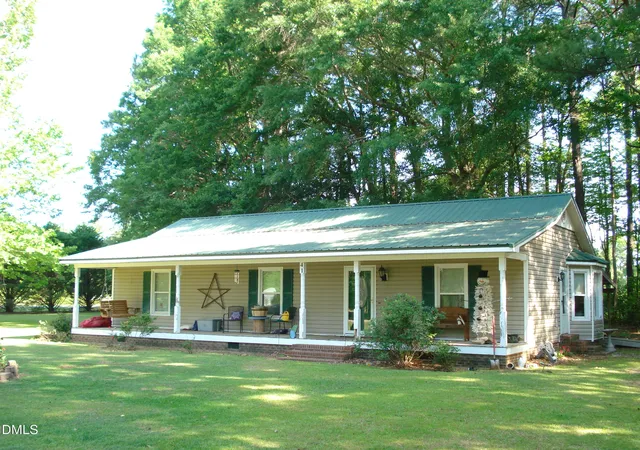 1st image of 41 Deerfield Ln, Dunn, NC 28334 | MLS# 10168092