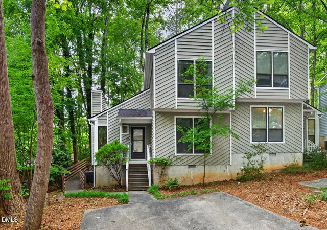 Homes for sale in Carrboro, NC | 106 Lantern Wy, Carrboro, NC 27510 | MLS# 10171388