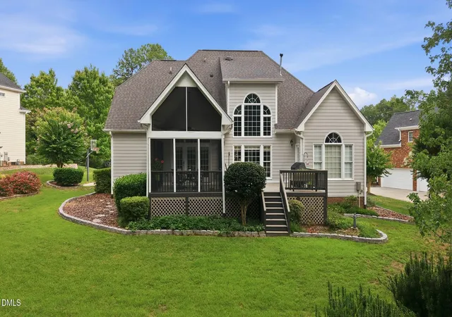 Photo 1 of Sale Pending at 206 Yale Ln, Chapel Hill, NC 27517 | MLS# 10183217 | Listing updated on 2026-09-17