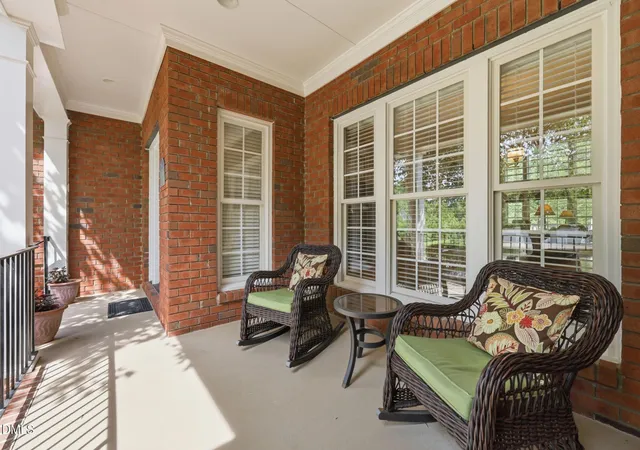 Photo 3 of Sale Pending at 206 Yale Ln, Chapel Hill, NC 27517 | MLS# 10183217 | Listing updated on 2026-09-17