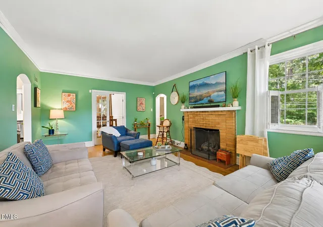 4th image of 3016 Hope Valley Rd, Durham, NC 27707 | MLS# 10172431