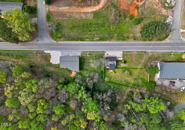 15th image of 915 W 3rd St, Siler City, NC 27344 | MLS# 10170553
