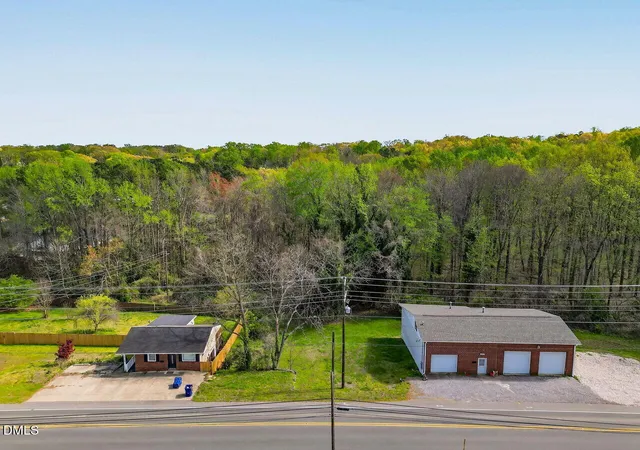 1st image of 915 W 3rd St, Siler City, NC 27344 | MLS# 10170553