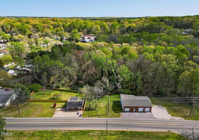 2nd image of 915 W 3rd St, Siler City, NC 27344 | MLS# 10170553