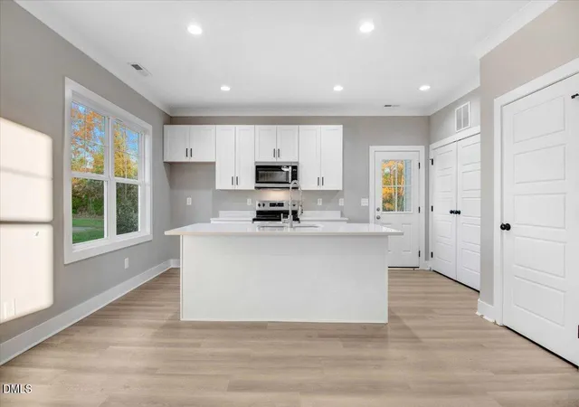 Photo 4 of Single family home for sale at 262 Chartres St, Fuquay Varina, NC 27526 | MLS# 10189168 | Listing updated on 2026-09-02