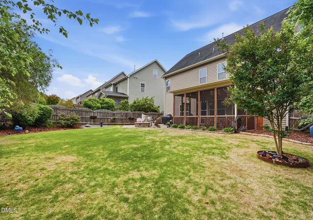 33rd image of 204 Sweet Violet Dr, Holly Springs, NC 27540 | MLS# 10168701