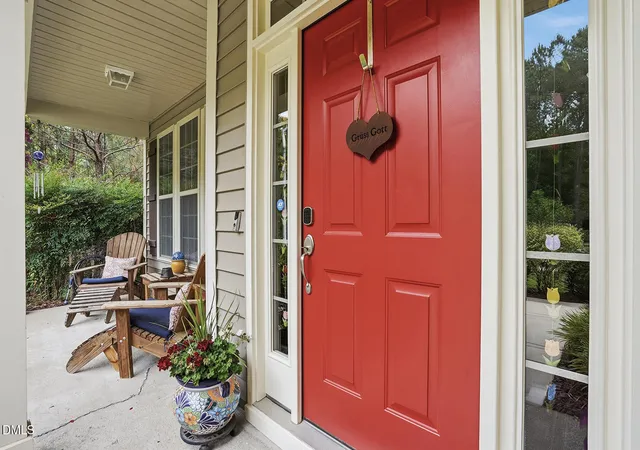 4th image of 204 Sweet Violet Dr, Holly Springs, NC 27540 | MLS# 10168701