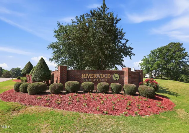 Photo 1 of Sale Pending at 140 Gasper Ct, Clayton, NC 27527 | MLS# 10170910 | Listing updated on 2026-09-08
