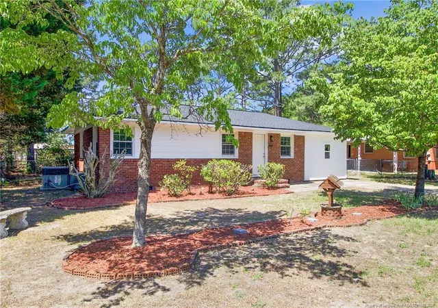1st image of 1826 Wayne Ln, Fayetteville, NC 28304 | MLS# 762851