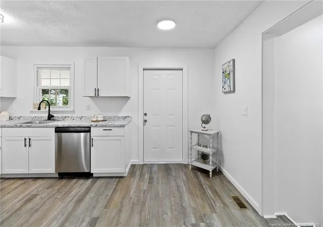5th image of 1826 Wayne Ln, Fayetteville, NC 28304 | MLS# 762851