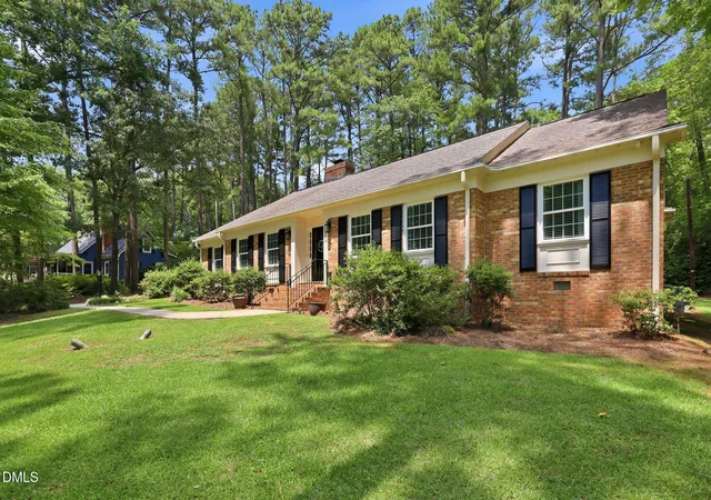 Photo 3 of Single family home for sale at 1508 Lord Ashley Dr, Sanford, NC 27330 | MLS# 10183421 | Listing updated on 2026-09-10