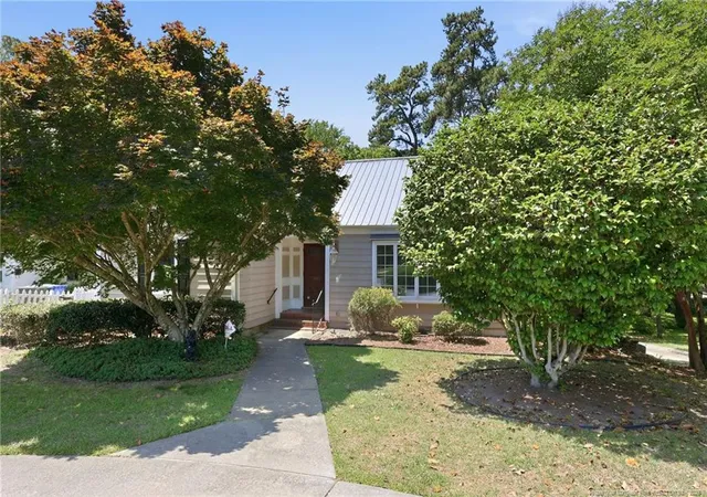 1st image of 302 Valley Rd, Fayetteville, NC 28305 | MLS# 762846