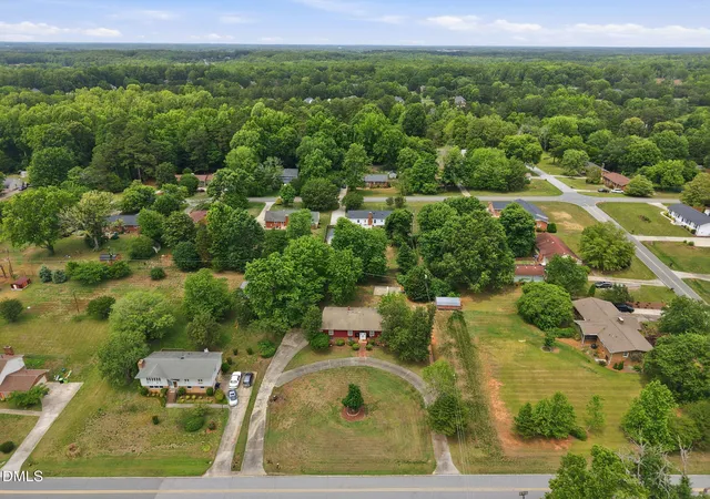 27th image of 4509 Doral Dr, Greensboro, NC 27406 | MLS# 10173012
