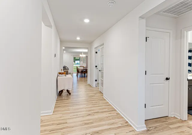 4th image of 405 Thorny Branch Dr, Raleigh, NC 27603 | MLS# 10168411