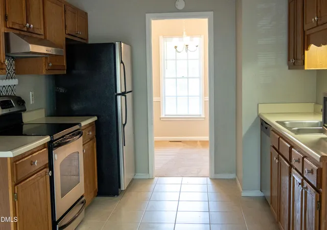 3rd image of 1345 Butterwood Cir, Fayetteville, NC 28314 | MLS# 10168359