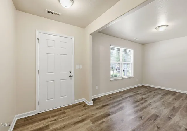 2nd image of 817 Leatherstone Ln, Fuquay Varina, NC 27526 | MLS# 10173610