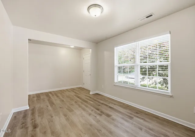 4th image of 817 Leatherstone Ln, Fuquay Varina, NC 27526 | MLS# 10173610