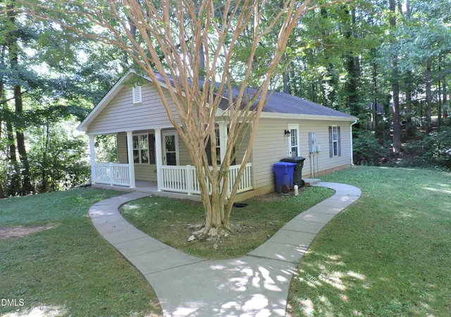 Homes for sale in Mebane, NC | 401 Cleveland St, Mebane, NC 27302 | MLS# 10168381