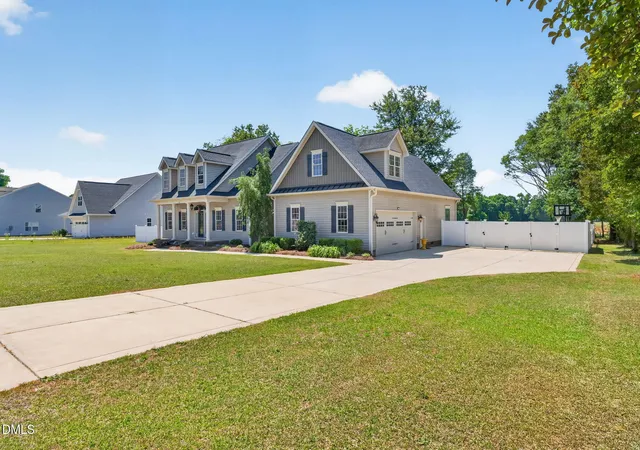 Homes for sale in Benson, NC | 514 S Lincoln St, Benson, NC 27504 | MLS# 10168842