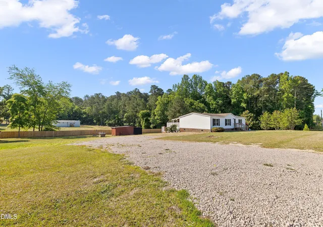 Homes for sale in Clayton, NC | 3040 Medlin Rd, Clayton, NC 27527 | MLS# 10168647