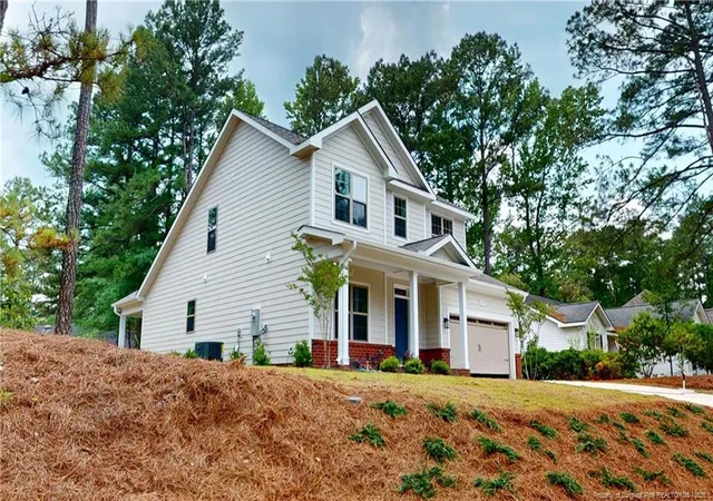 Homes for sale in Pinehurst, NC | 125 Juniper Lake Rd, Pinehurst, NC 27376 | MLS# 762897