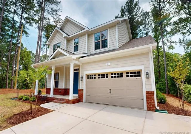 Homes for sale in Pinehurst, NC | 125 Juniper Lake Rd, Pinehurst, NC 27376 | MLS# 762897