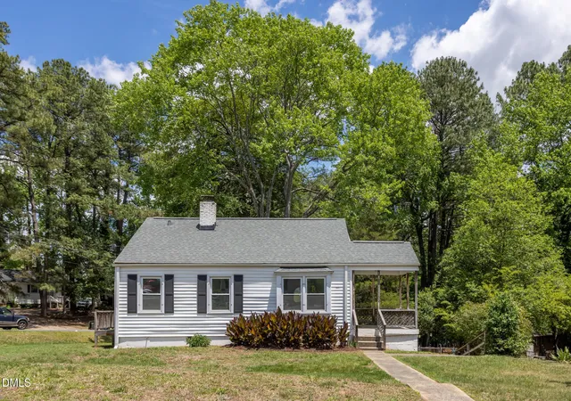Homes for sale in Durham, NC | 1501 Fairfax Rd, Durham, NC 27701 | MLS# 10170499