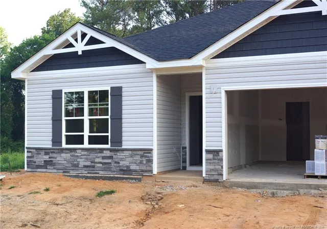 Homes for sale in Sanford, NC | 505 Longstreet Rd, Sanford, NC 27331 | MLS# 762930