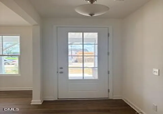 Photo 4 of Single family home for sale at 605 Crescent Wood Trl, Zebulon, NC 27597 | MLS# 10168811 | Listing updated on 2026-09-04