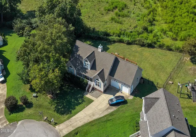 Photo 3 of Sale Pending at 80 Raven Hl Ct, Clayton, NC 27520 | MLS# 10168629 | Listing updated on 2026-09-30